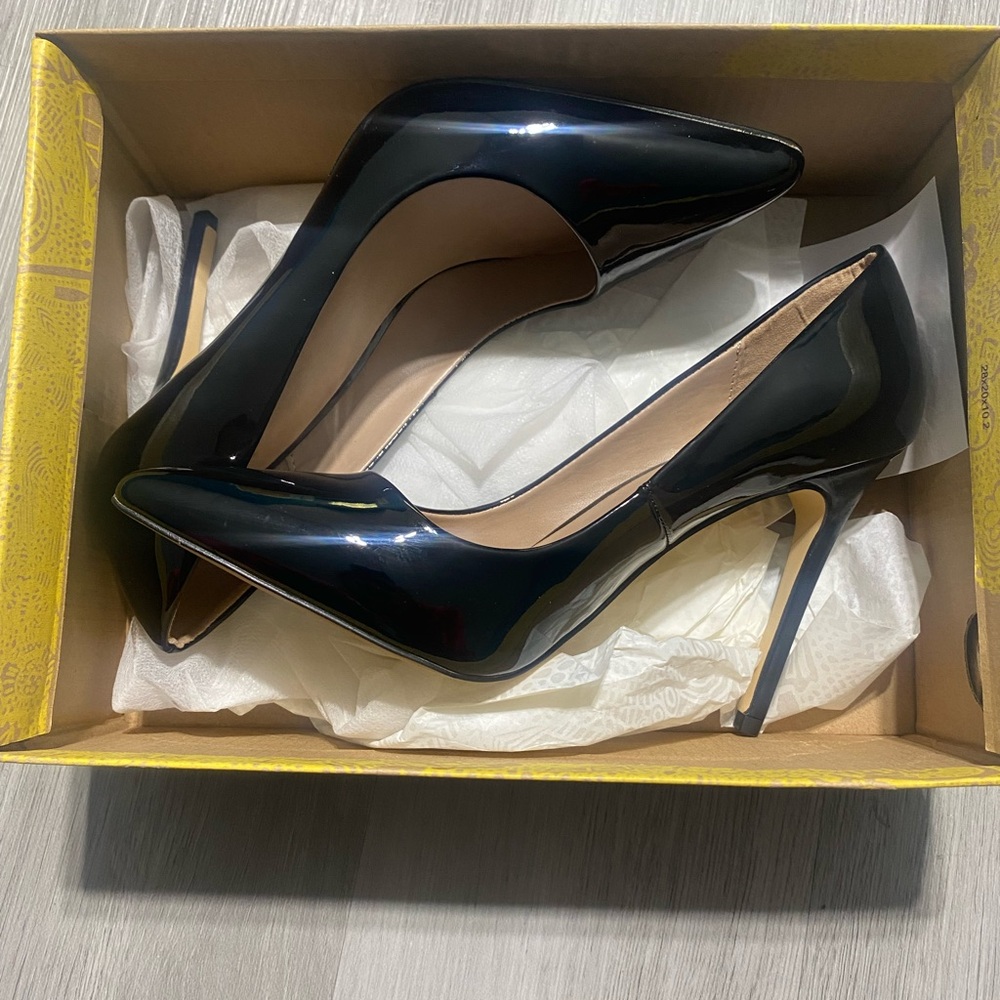 Mix No. 6 Glossy Black Heels